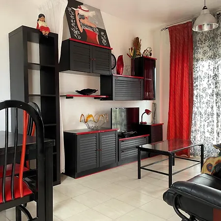 Siroco Holidays Lek 2/4 Apartamento *